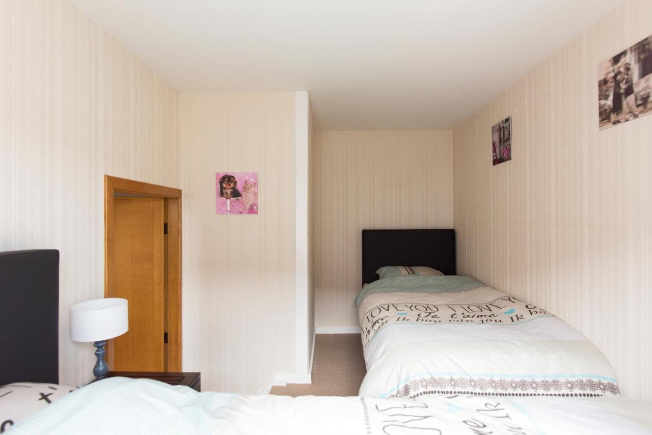 Lovely Guesthouse Lier Lint Exterior photo